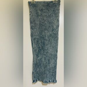 Women’s Zara Stretch Blue/White Skirt Size Medium